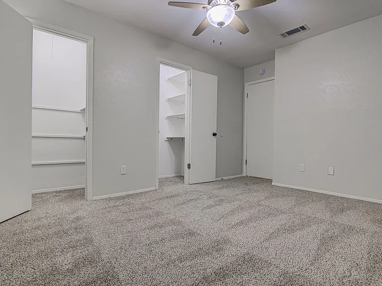 5301 Indio Cir — Photo 13