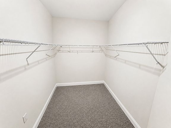 5th image of 38 Maryland Ave Unit 608
