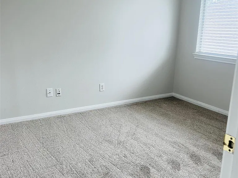 8511 Nashwood Ct — Photo 13