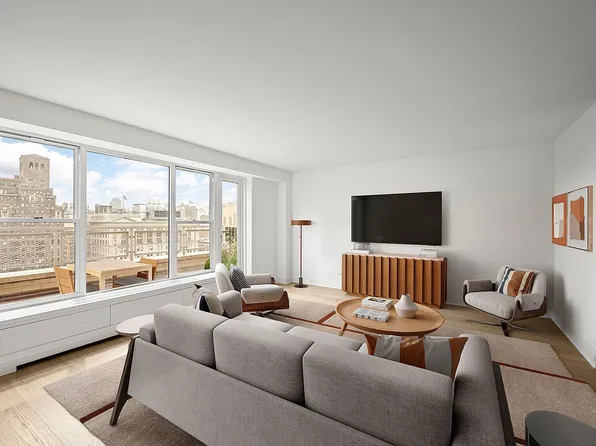 2 5th Ave APT 18C, New York, NY 10011