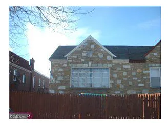 1135 W Thompson St Photo 1