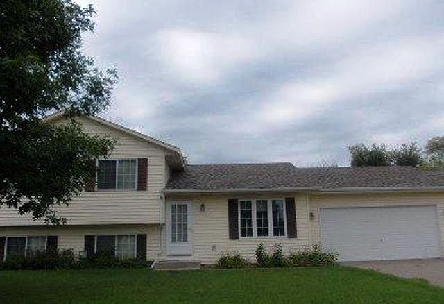 1st image of 975 Lacy Ct