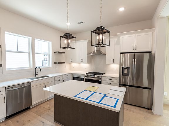 3rd image of 4016 Penfield Dr Unit E