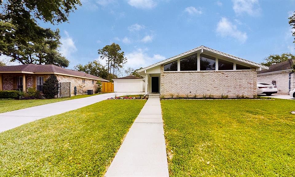 1st image of 12022 Dorrance Ln