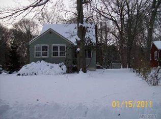 320 Meday Ave, Mattituck, NY 11952