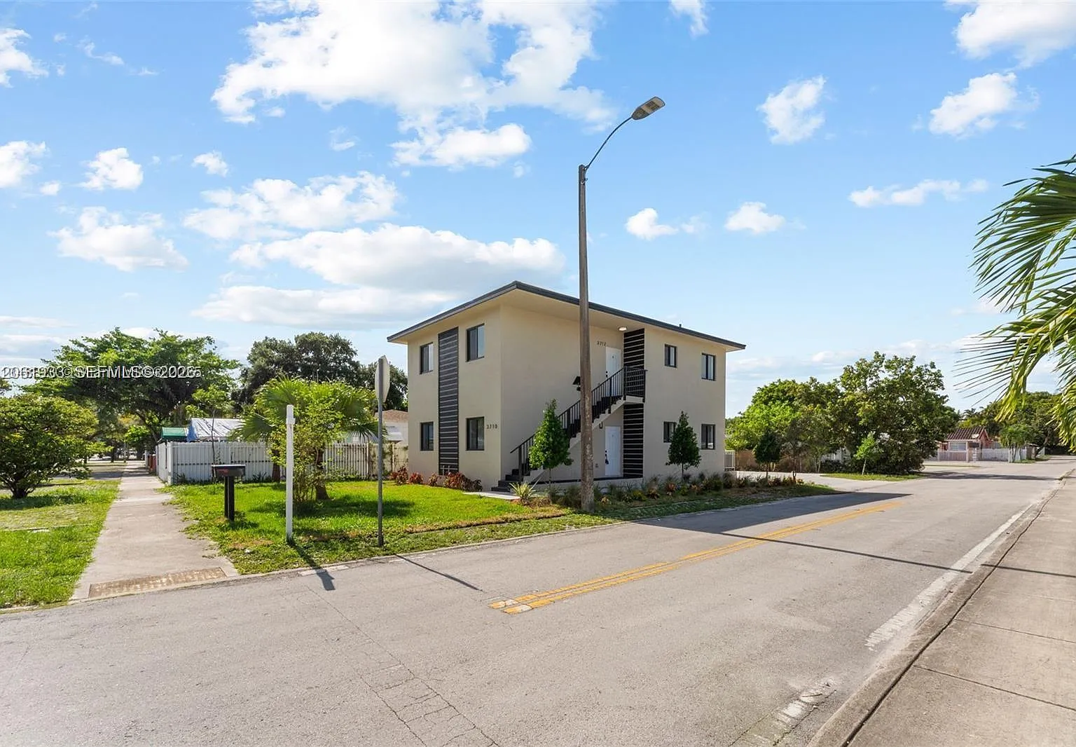 N Miami Estates — Photo 3