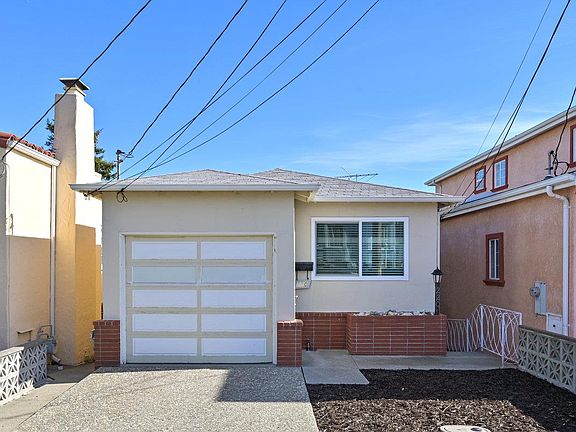 2nd image of 220 Poplar Ave