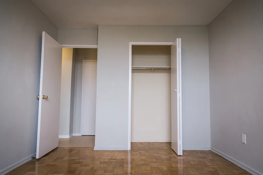 Apartment for rent at 2247 Hurontario Street — Photo 3