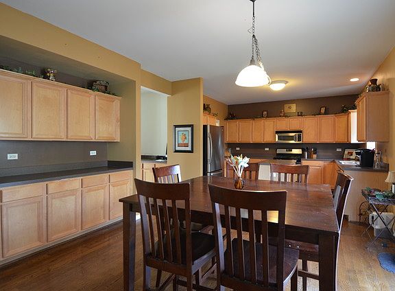 4th image of 25262 Trelliage Ave