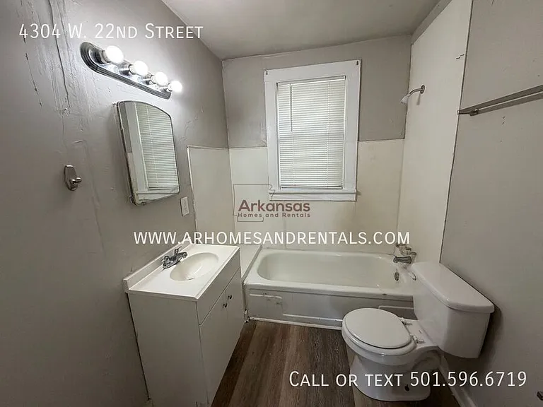 4304 W 22nd St — Photo 8