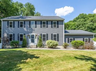 6 Drawbridge Rd, Westford, MA 01886
