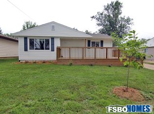 1047 Regent St NE, Cedar Rapids, IA