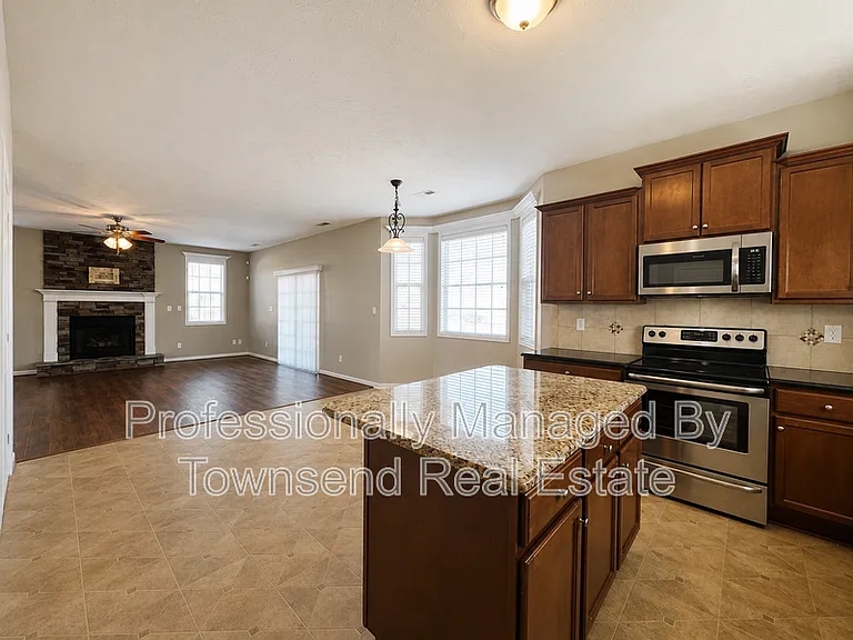 4211 Cherry Hill Ln — Photo 8