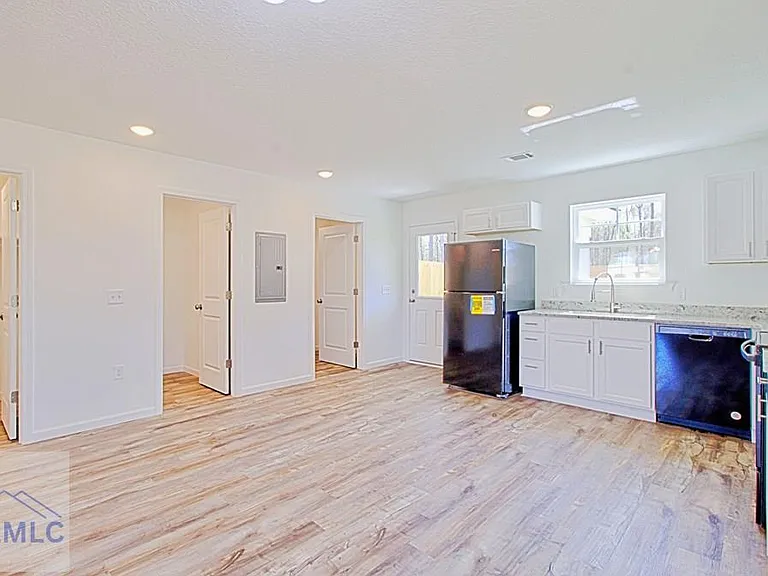 89 Horse Creek Rd NE #B — Photo 5