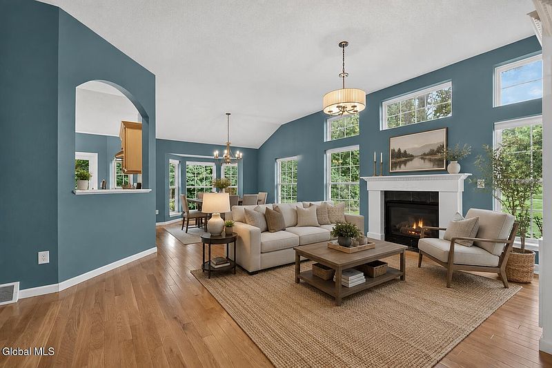 5th image of 30 Mayfield Drive
