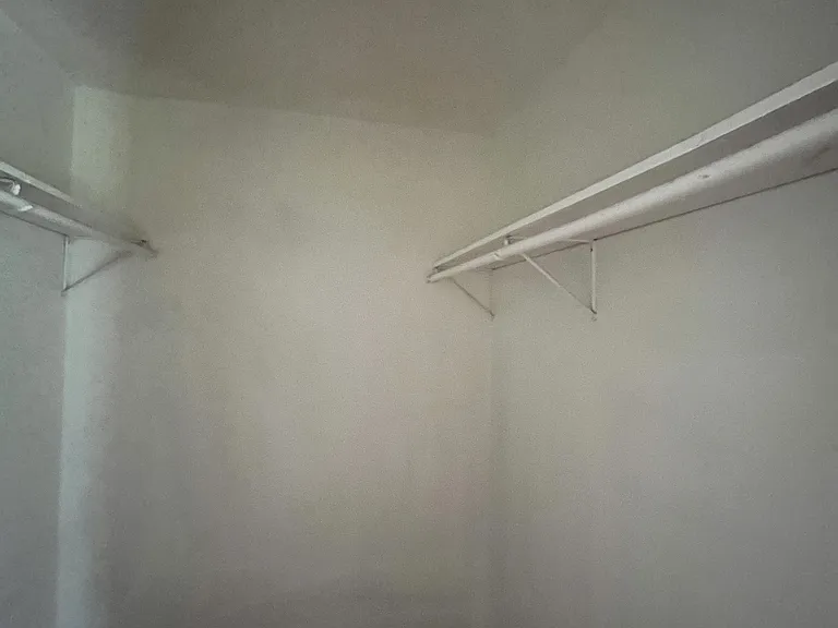 406 W Ripley Ave — Photo 8