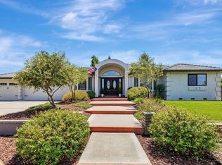 640 S Ridgemark Dr, Hollister, CA 95023