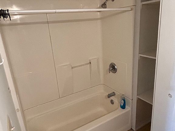 5th image of 58 Sturges Ave #5