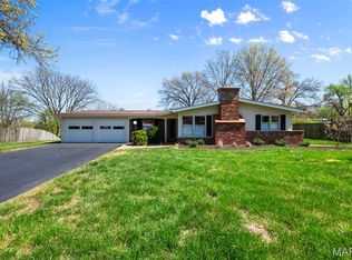 760 Pebbleshire Ln, Saint Louis, MO