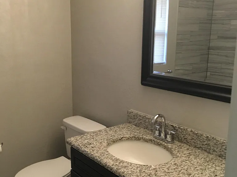 119 S Mercedes Dr — Photo 12