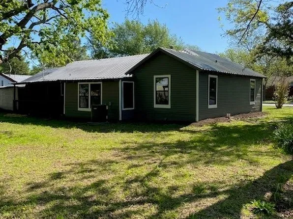404 Jeanette St, Greenville, TX 75401