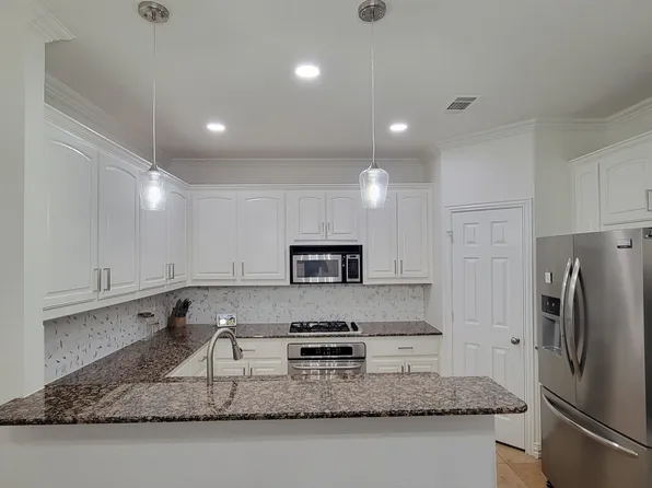 4263 Towne Lake Ct, Irving, TX 75061