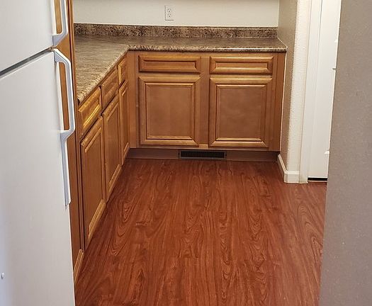 5th image of 912 Jackalope Ct