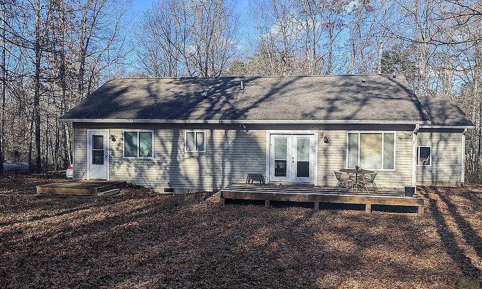2nd image of 2963 Alberene Church Ln