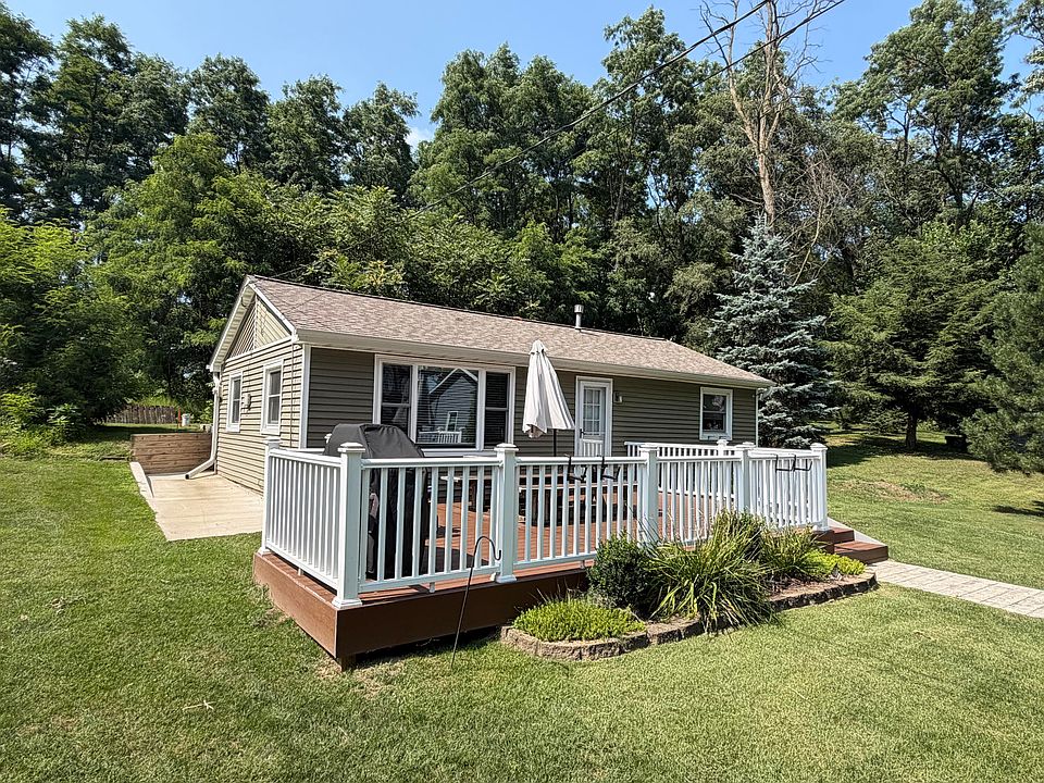 1st image of 63166 Lakeshore Dr