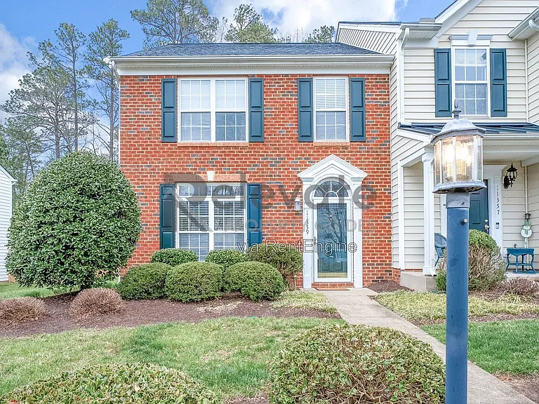 11359 Abbots Cross Ln — Photo 1