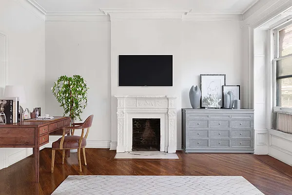 Sold by Compass | media 4