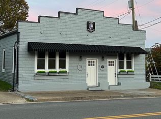 31 Cross St, Urbanna, VA 23175