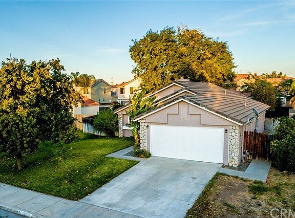 3rd image of 29084 Deer Creek Cir
