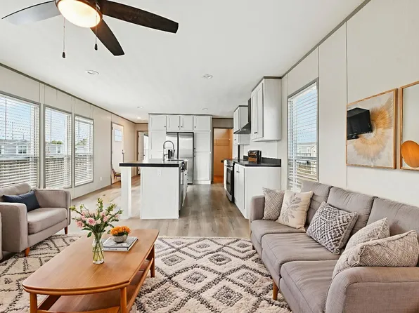 1606 Fox Dr, Princeton, TX 75407