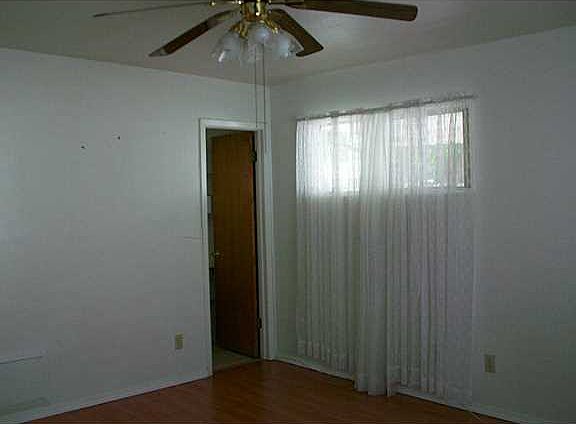 5th image of 6025 Brazos Ave