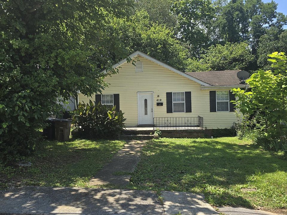 1st image of 419 S Hembree St