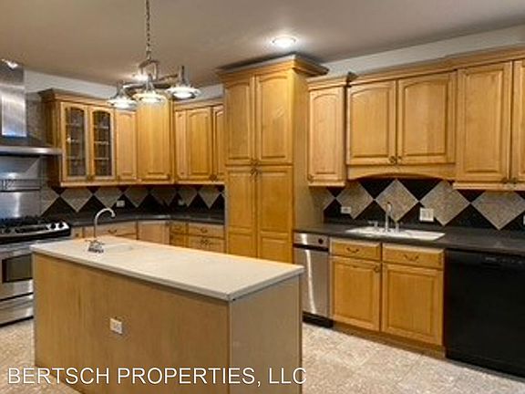 4th image of 4405-4409 N Clark St #2A