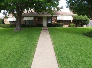 1519 Crescent Ln, Duncanville, TX 75137