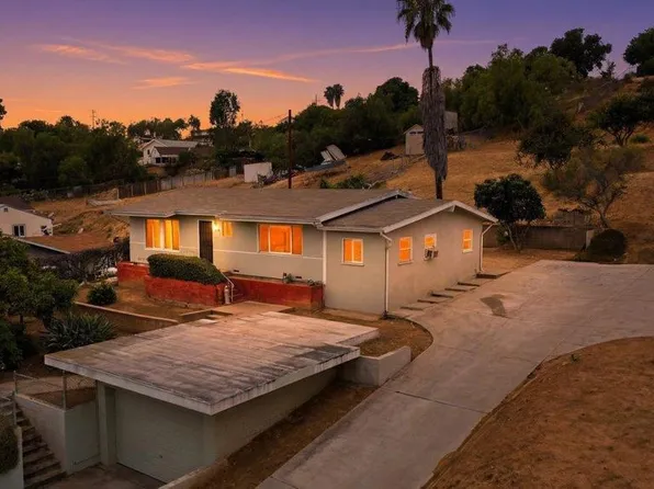 6568 Radio Dr, San Diego, CA 92114