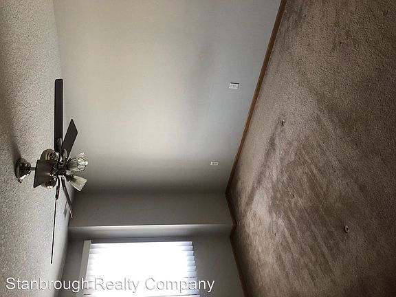 5th image of 211 Ashworth Dr APT 4