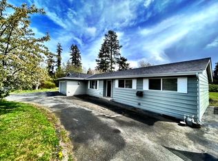 9428 Silverdale Loop Rd NW, Silverdale, WA 98383