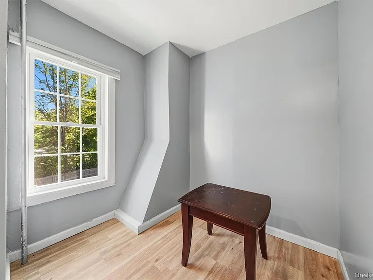 1021 State Route 32 — Photo 27