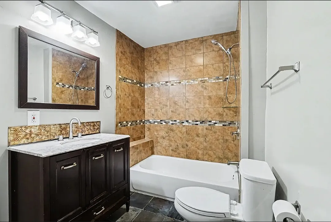 3 bed, $1,700 — Photo 3