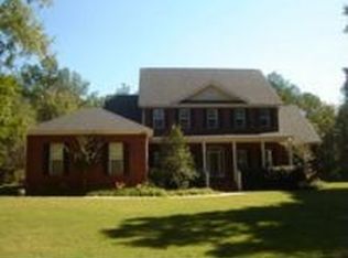 406 Carnation Dr, Social Circle, GA