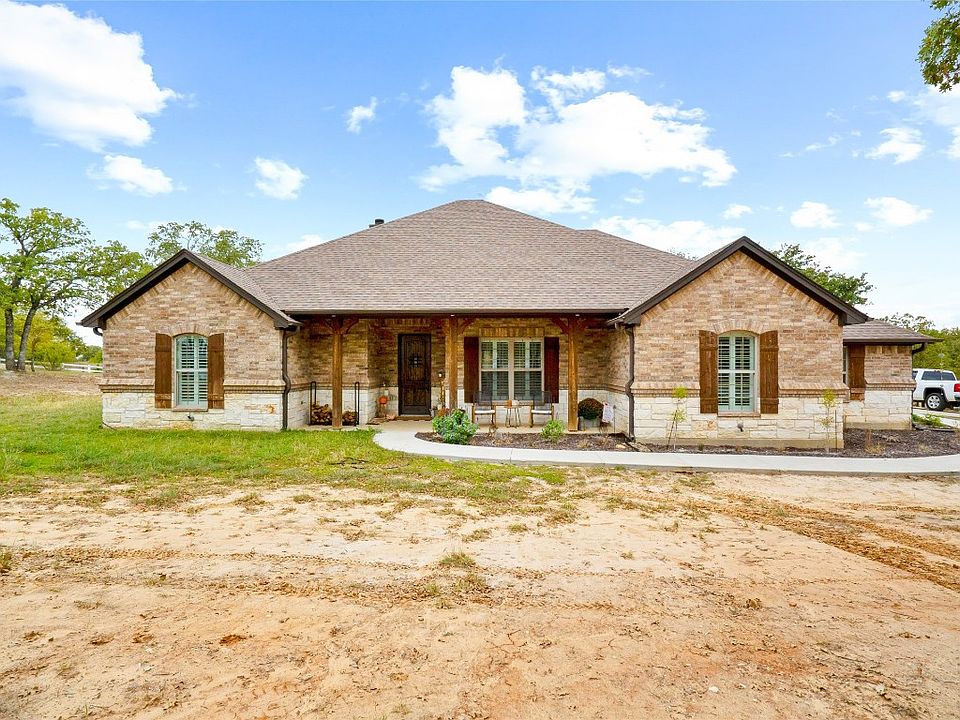 1st image of 103 Bishop Dr