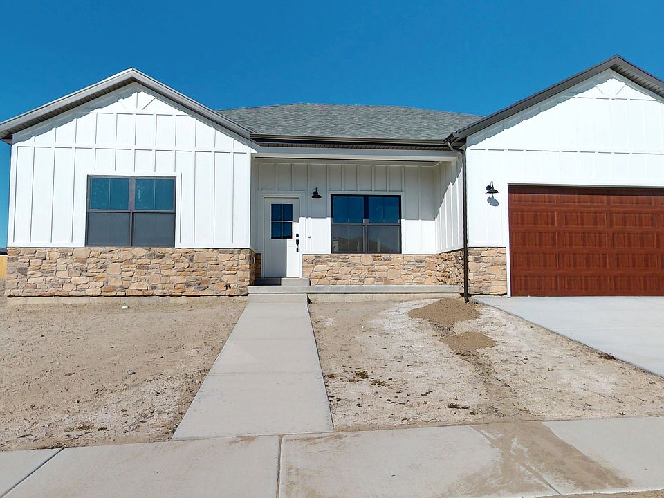 1st image of 1871 E 840 N #84