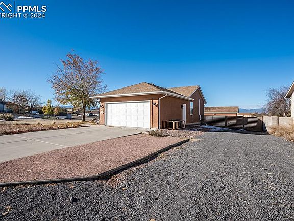 2nd image of 873 S Kline Dr