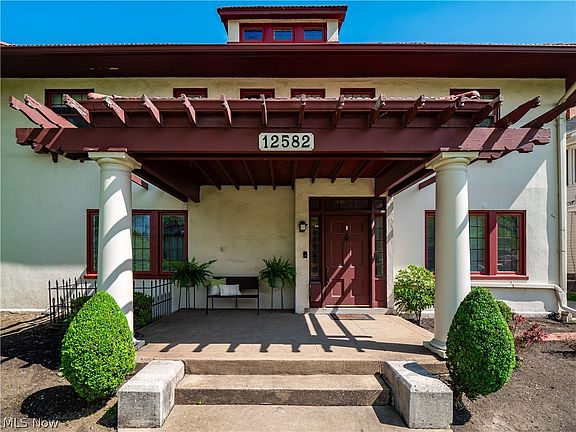 2nd image of 12582 Clifton Blvd