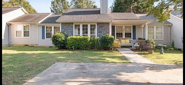 1st image of 20 Jill Ln