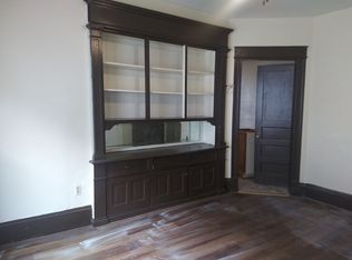 237 N 36th St #4, Milwaukee, WI 53208